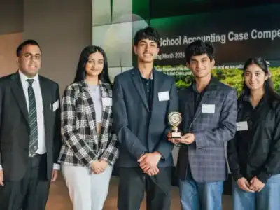 Aravind Thiagarajah with AT Academy students at the Monash School Accounting Case Competition